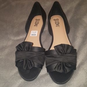 Black dressy flats